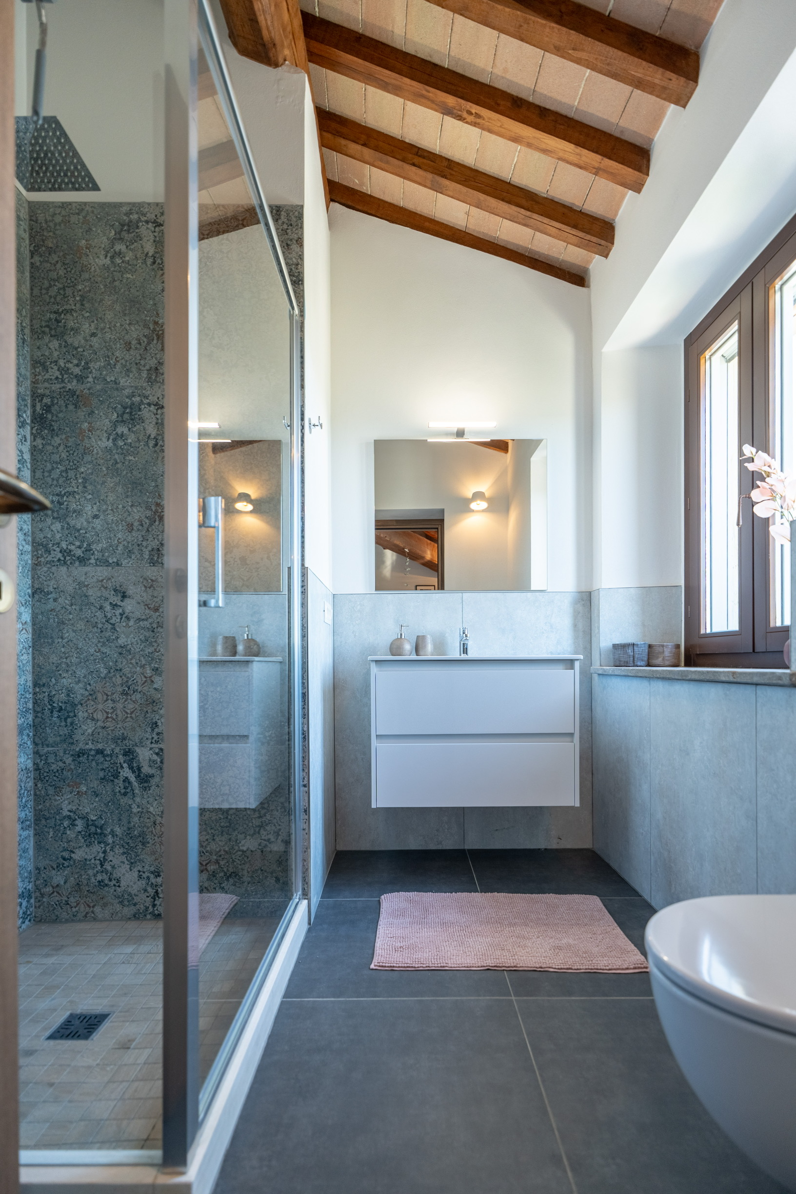 En-suite bathroom with rainfall shower